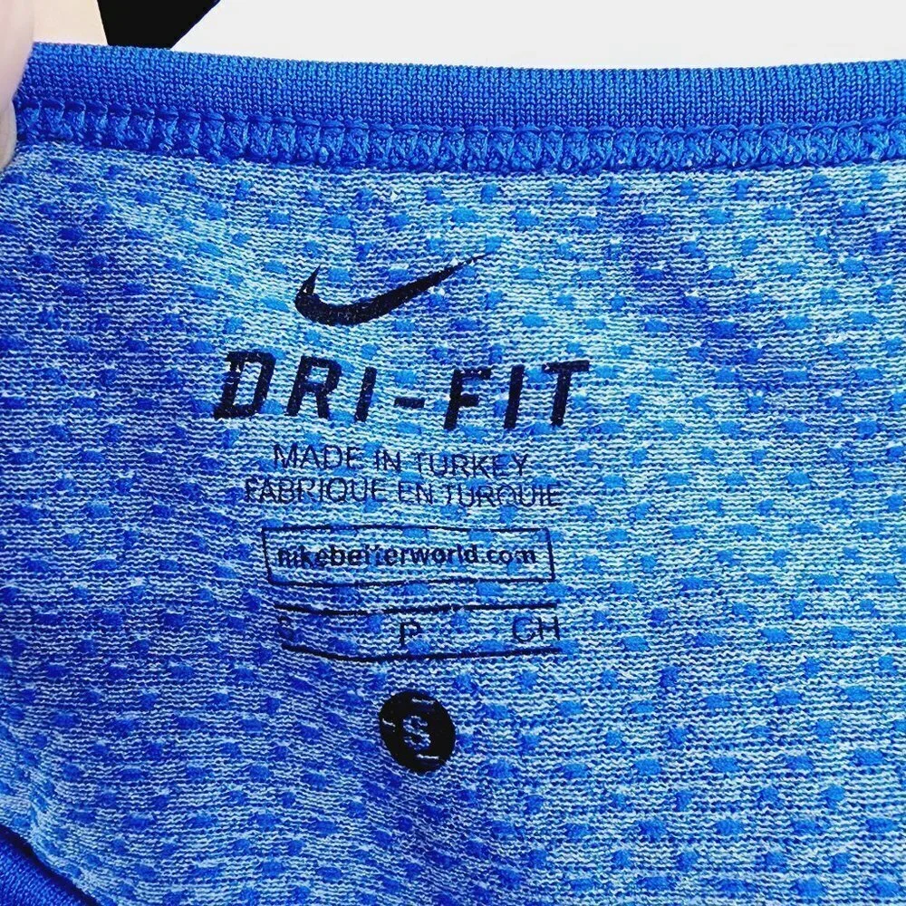 Nike Women's Knit Epic Long SLeeve Crew Neck Seamless Shirt Running Gym Sporty S